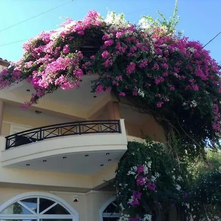 Lenico Beachfront