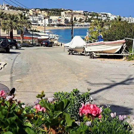 بيت للعطل Lenico Beachfront